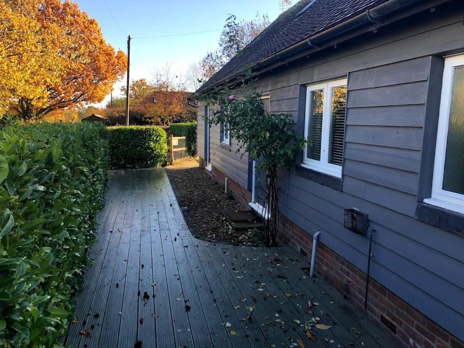 Converted Countryside Barn Inkpen Esterno foto